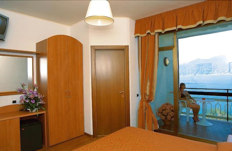 Residence Castelli Brenzone sul Garda Kültér fotó