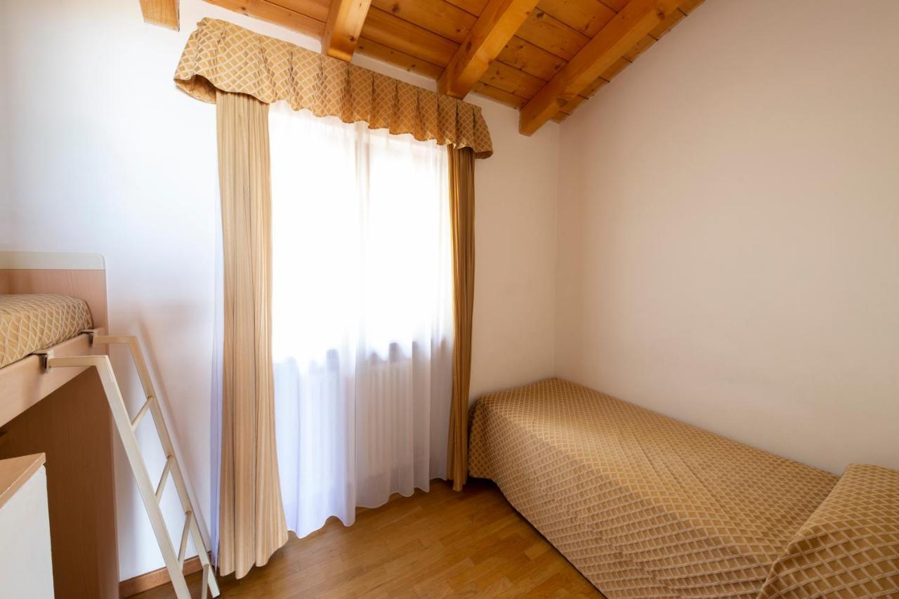 Residence Castelli Brenzone sul Garda Kültér fotó