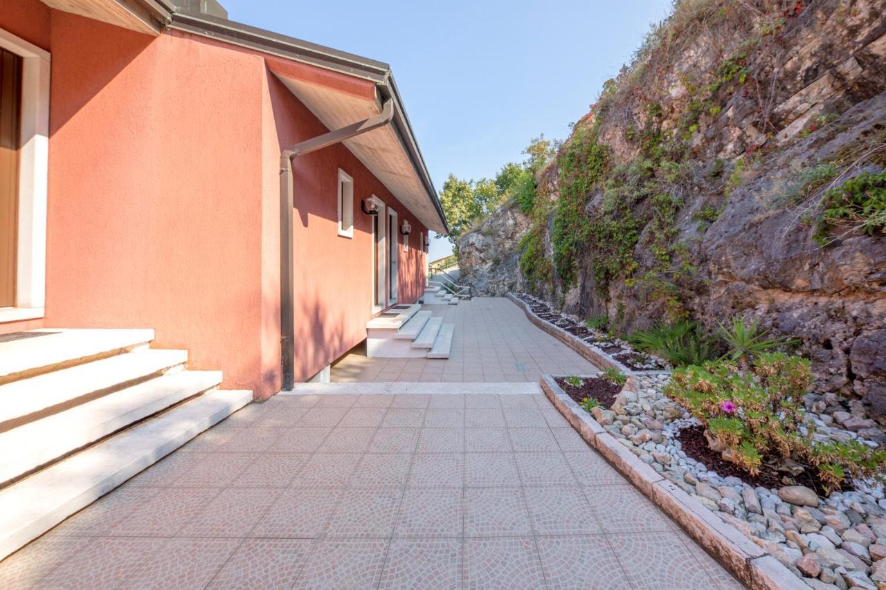 Residence Castelli Brenzone sul Garda Kültér fotó