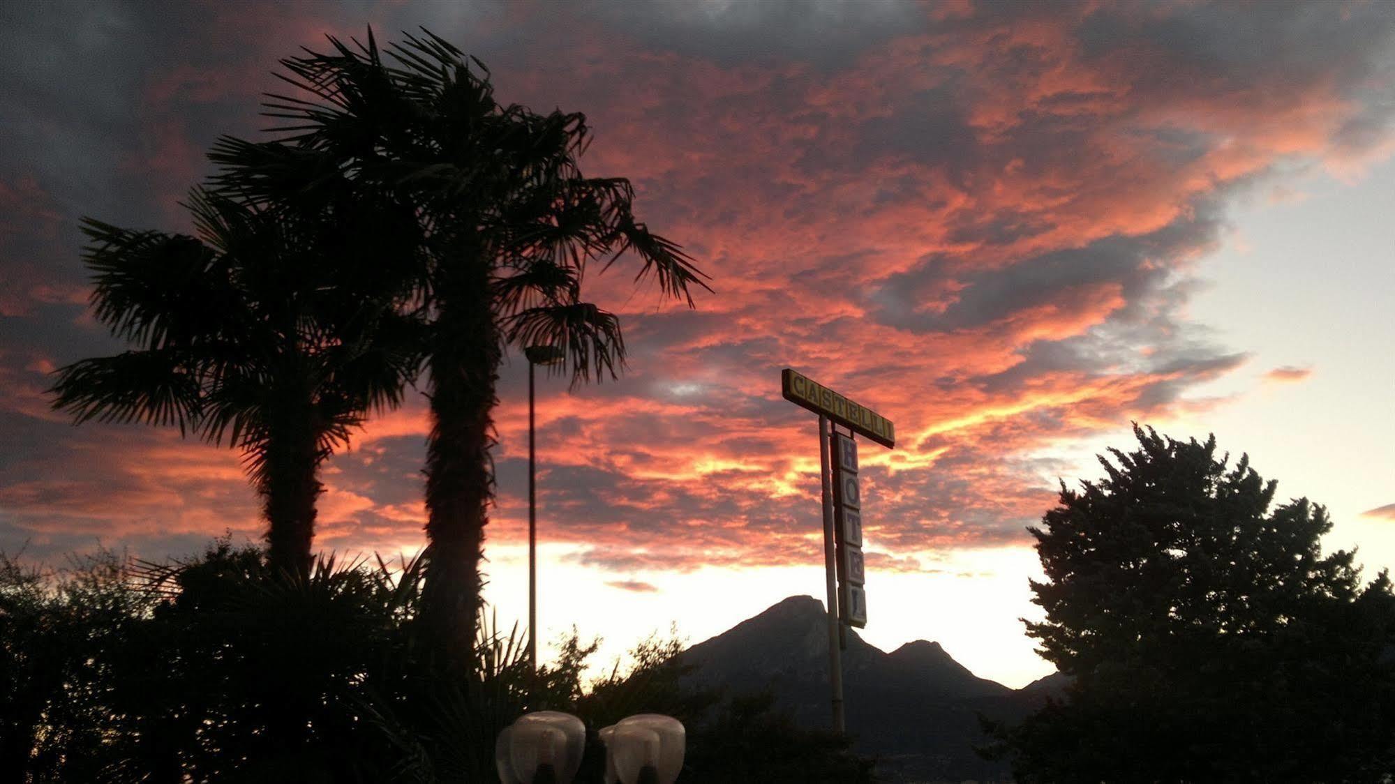 Residence Castelli Brenzone sul Garda Kültér fotó
